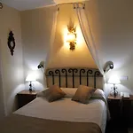 Arco San Vicente Hotel Ávila