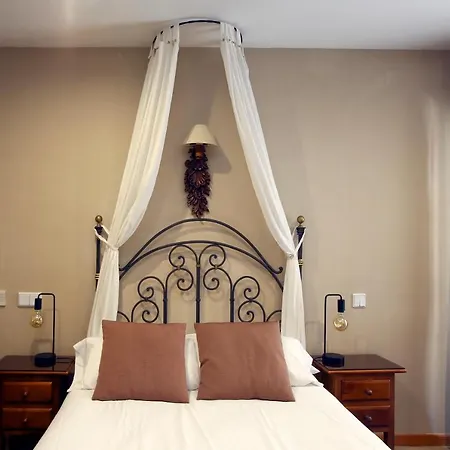 Arco San Vicente 2* Avila