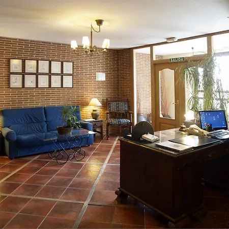 Hotel Arco San Vicente 2*