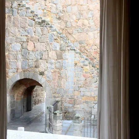 Arco San Vicente 2* Ávila