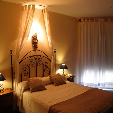 Hotel Arco San Vicente 2*