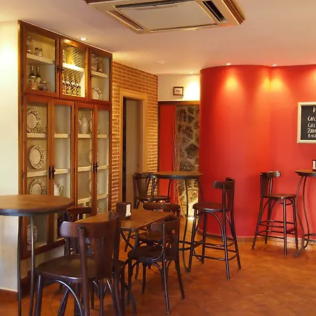 Arco San Vicente Hotel Ávila