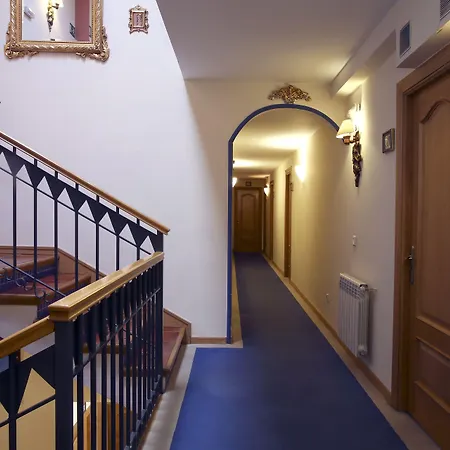 Arco San Vicente Hotel