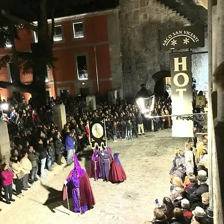 Arco San Vicente Szálloda