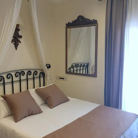 Arco San Vicente 2* Avila