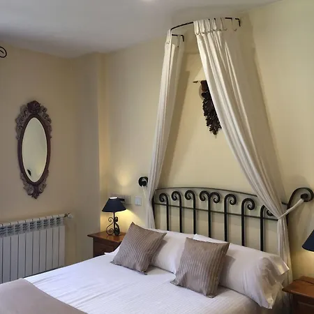 Arco San Vicente Ávila