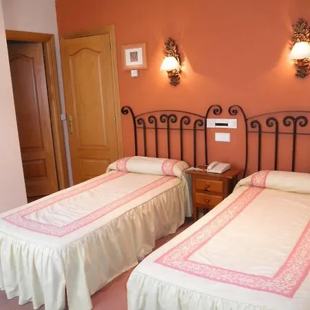 Arco San Vicente Szálloda 2*