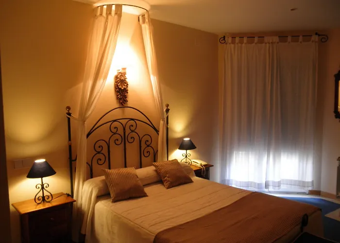 Hotel Arco San Vicente 2*