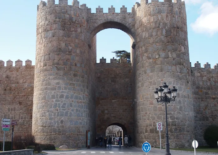 Arco San Vicente Hotel 2*